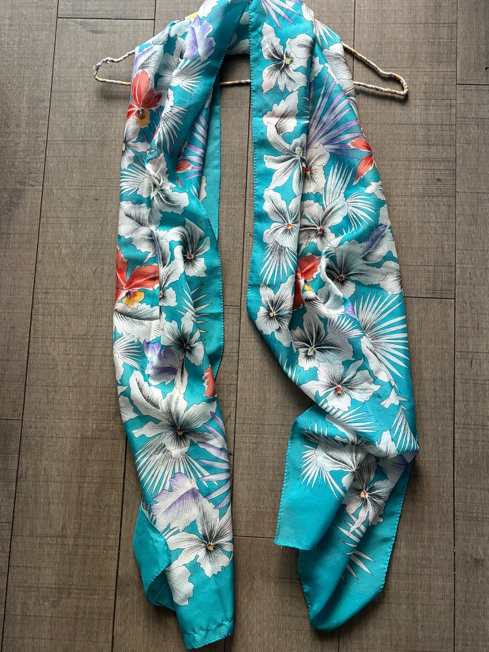 🍁3/$10🍁Vintage Turquoise Floral Sheer Long Scarf